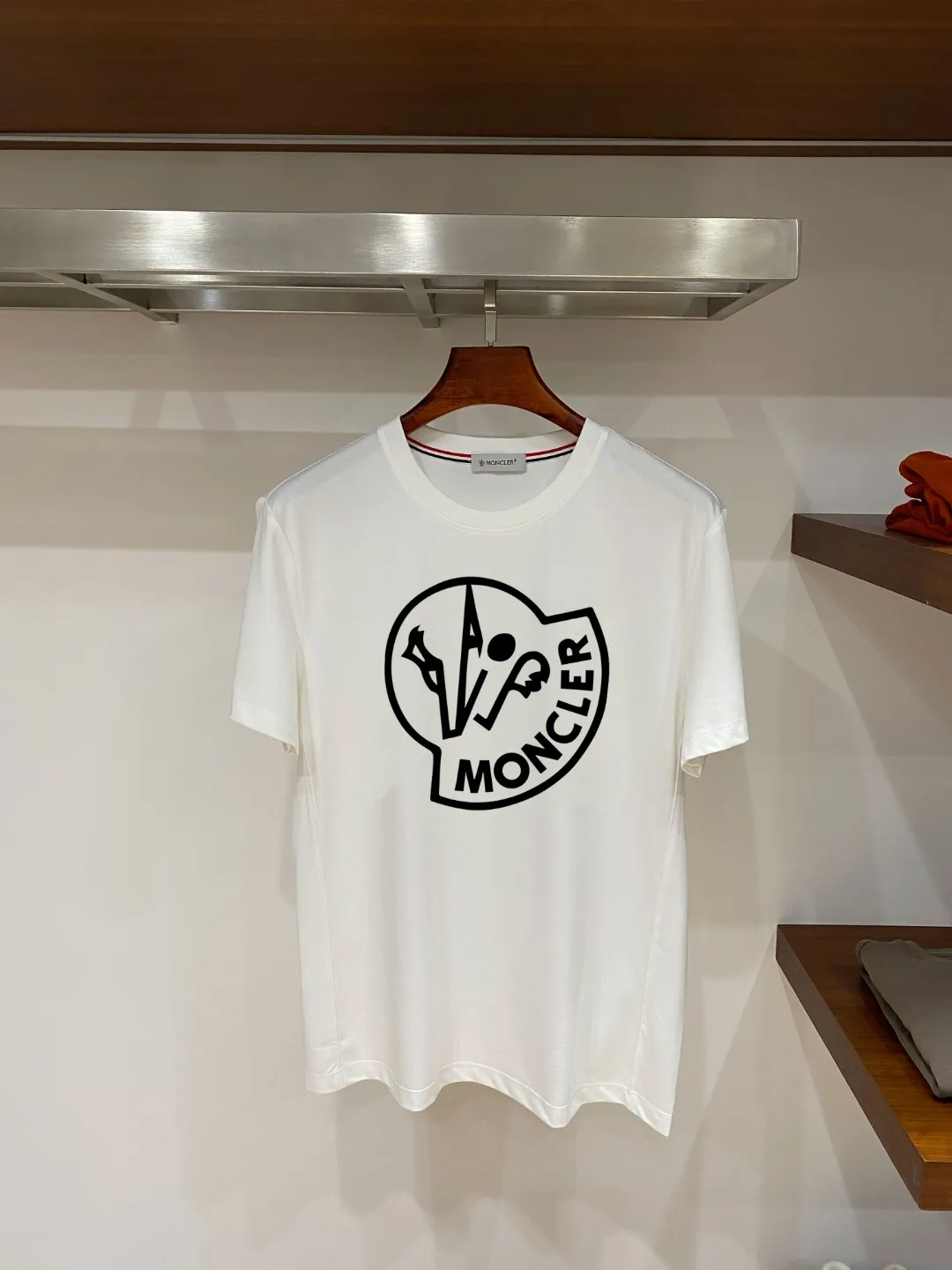 Moncler T 26s New Arrival Supima 210 ， ， + ， ， ， ， ， Breathable， ！ ， ， ，Series ， 5 ， ， 100 ， 1% . Versatile， 。 Breathable， ：White// /Light Green /Khaki / /Black Sizes：M-3XL Size ：178-130 L